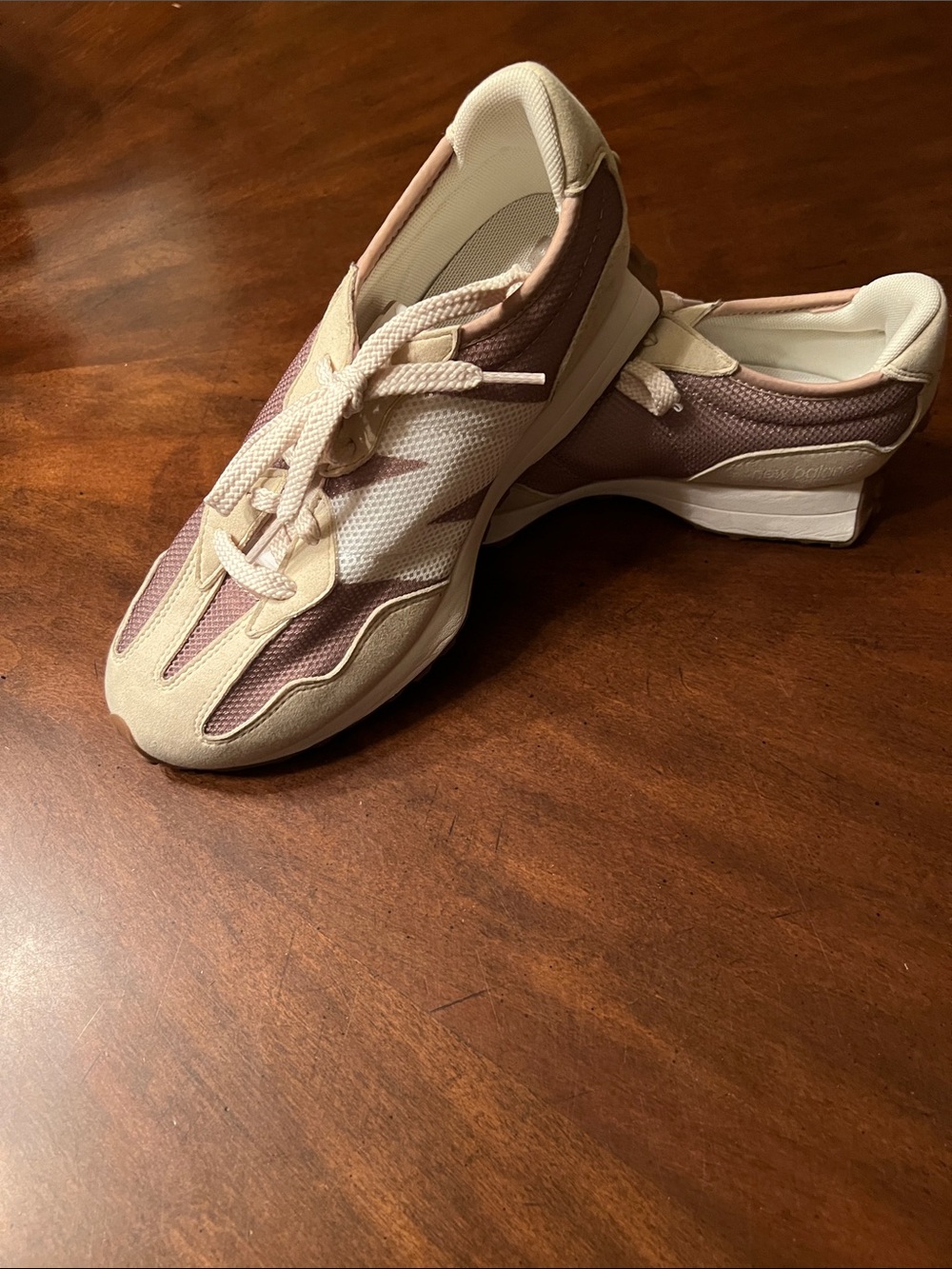 New Balance Women’s Sneakers in Cream and Mauve